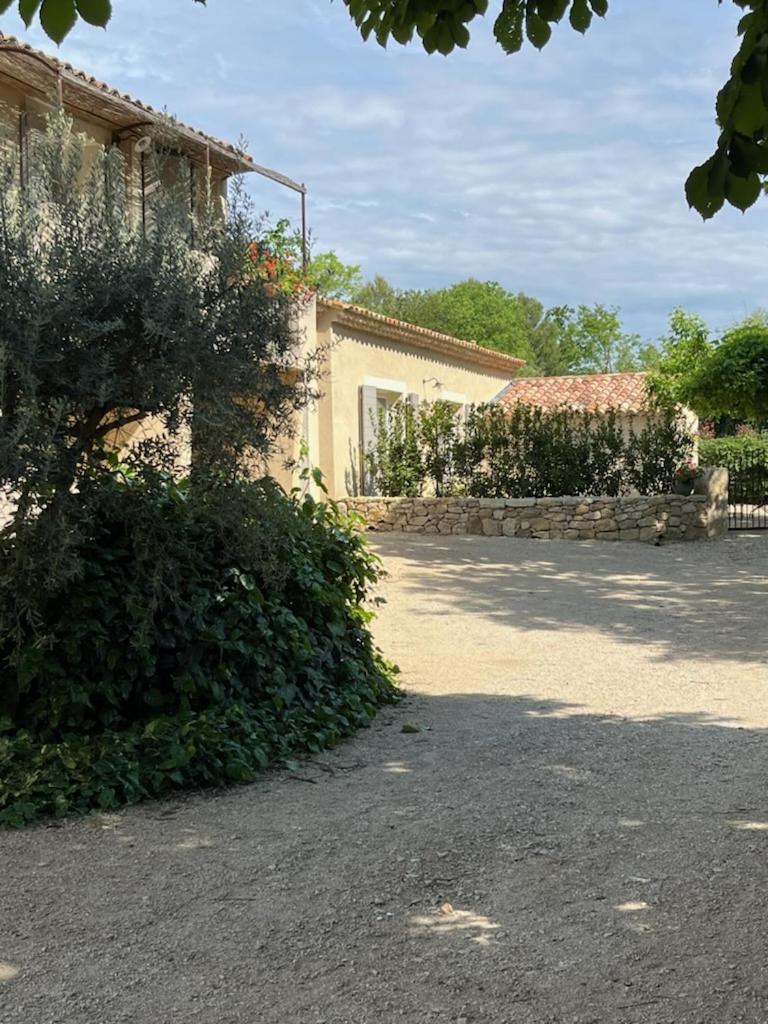 Bastide Provencale Villa Cadenet Exterior photo